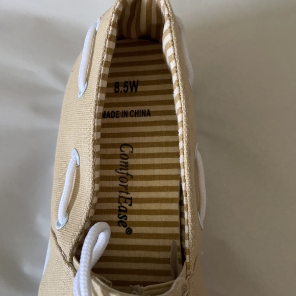 Comfort Ease slip on size 8.5 - Picture 4 of 5